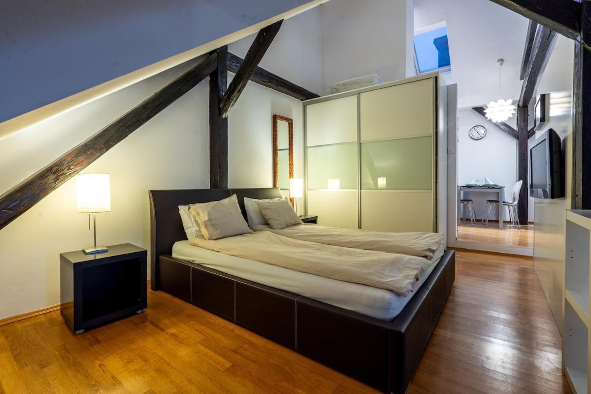 Modern Centrally Located *